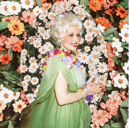 The Dolly Parton Book Club Bouquet Club 🎀📚